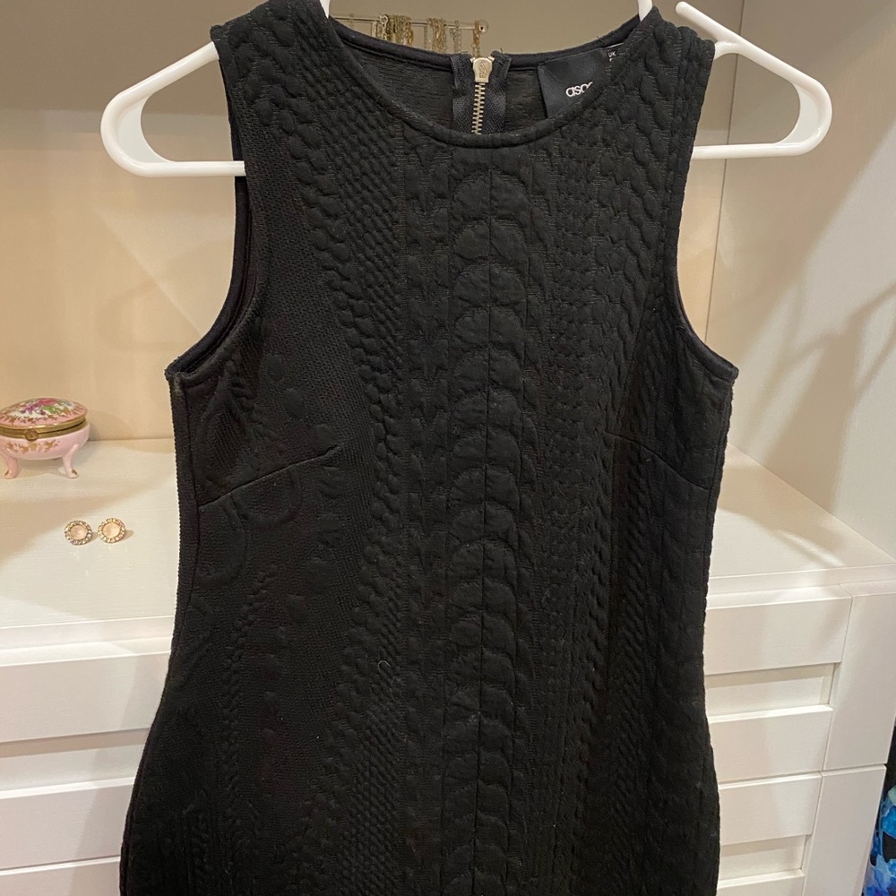 Lovely Black Textured Little Black Dress!